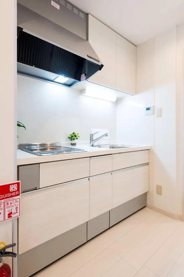 טוקיו La Villa 0*,  יפן